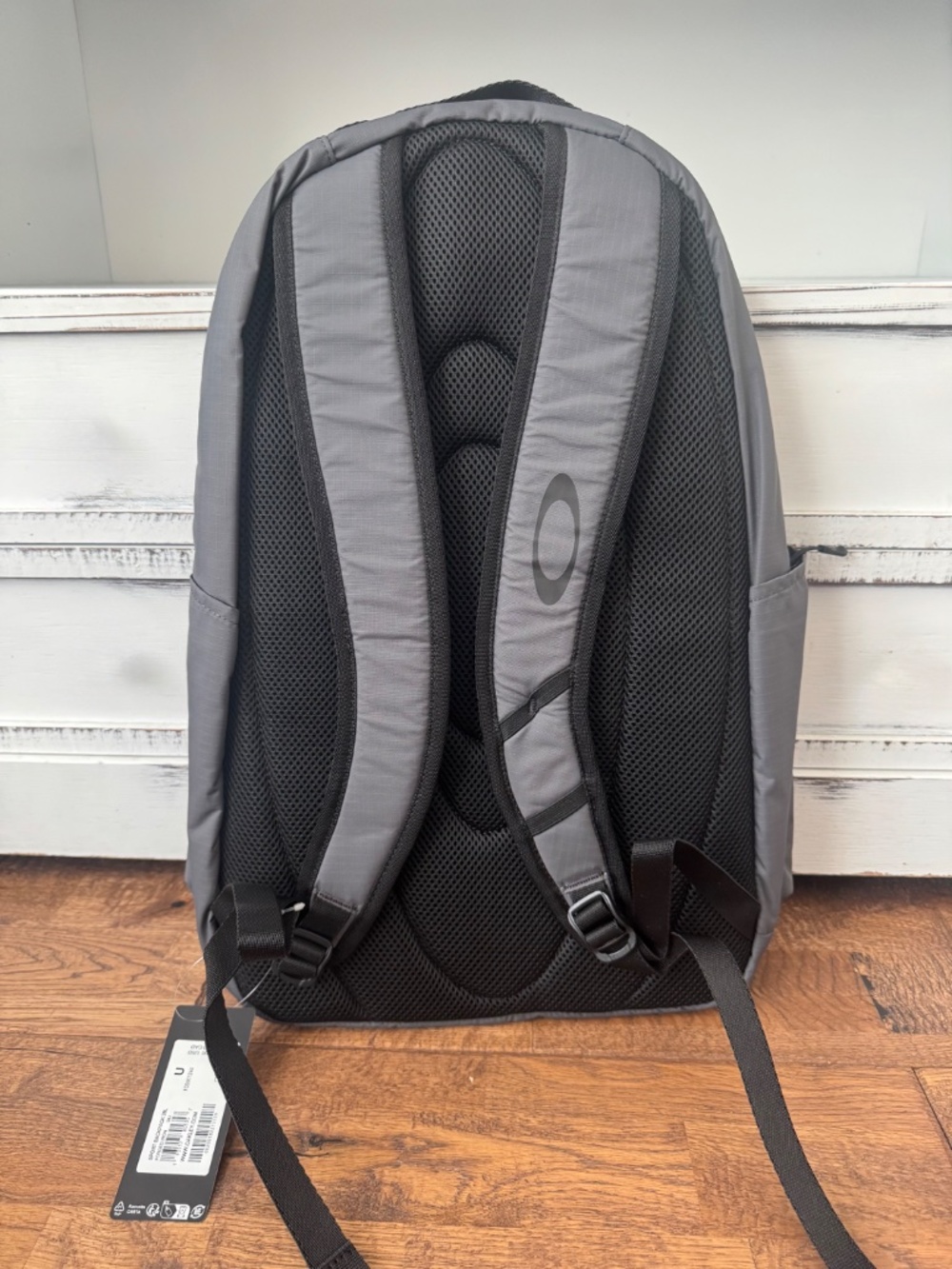 NWT Oakley 28L Sport Backpack Forged Iron FOS901244 Travel Bag - Picture 5 of 9